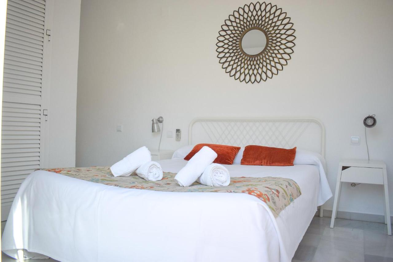 Living Sevilla Apartments Catedral Exterior foto